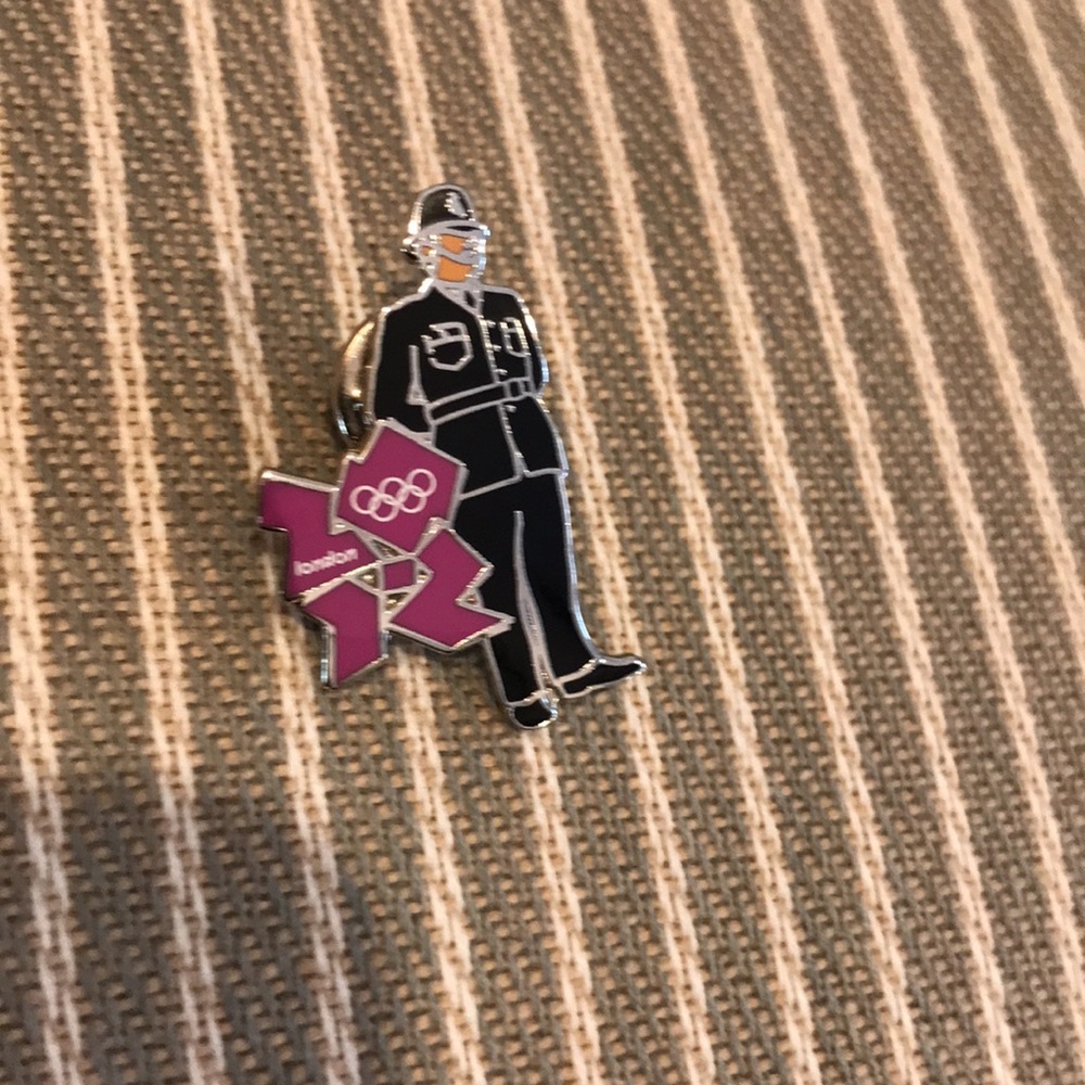 London 2012 Olympics Commemorative Pin “Bobby”